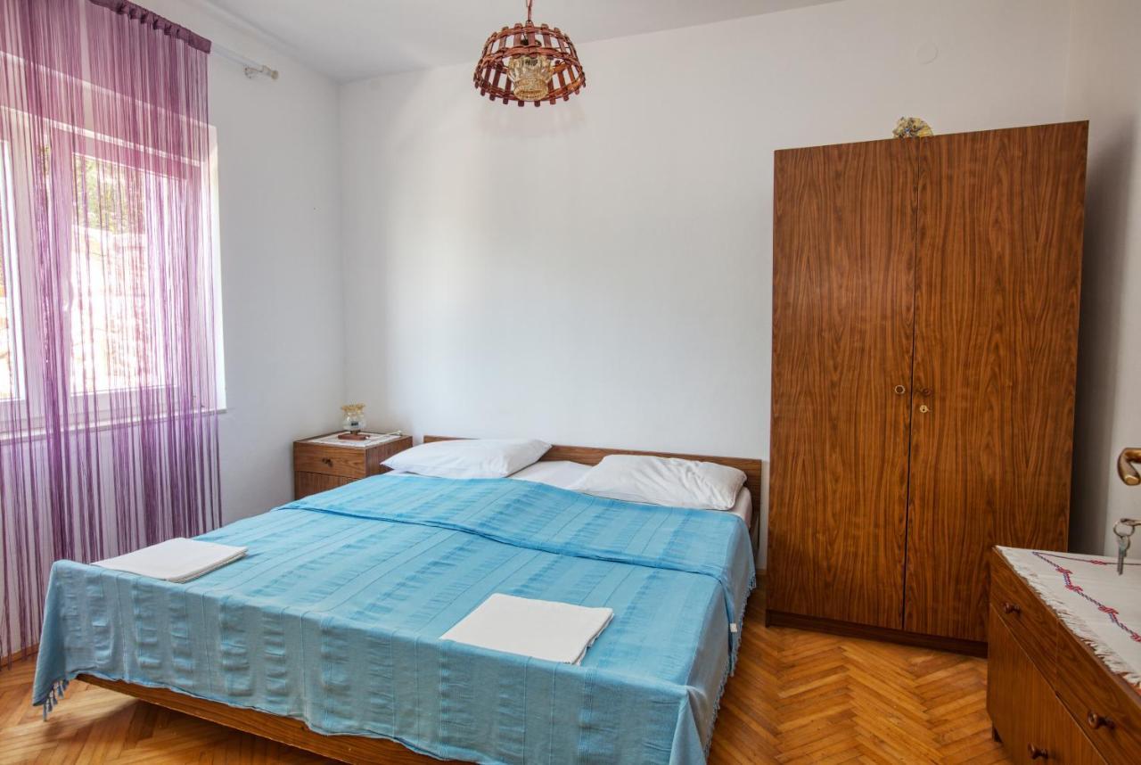 Apartments And Rooms By The Sea Tisno, Murter - 5128 Eksteriør billede