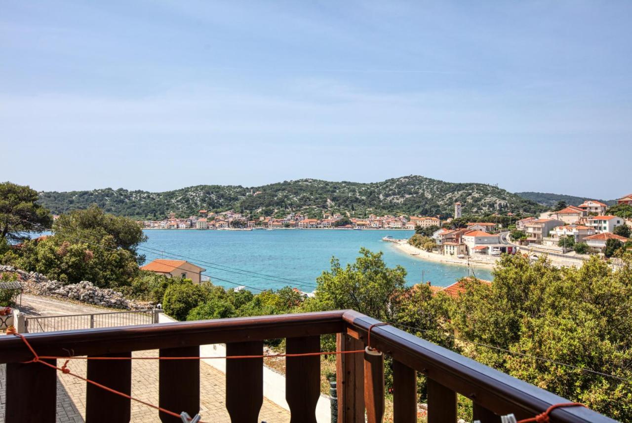 Apartments And Rooms By The Sea Tisno, Murter - 5128 Eksteriør billede